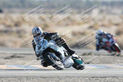 media/Dec-07-2025-CVMA (Sun) [[3e7d2de5dc]]/Race 12- Formula 40 MW and LW/